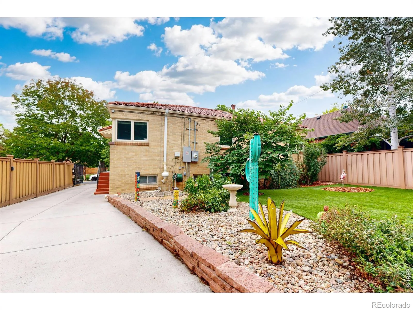 665 Ivy Street Denver CO 80220 | MLS #RECIR1069684 10162026013340 1600 37