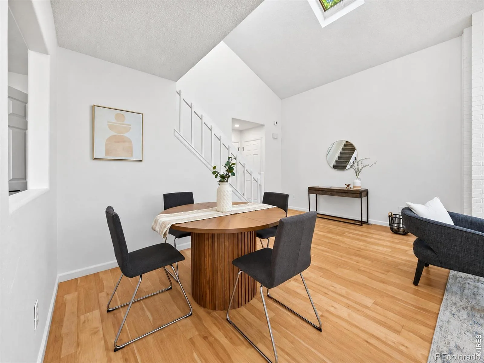 10122026001456 1600 10