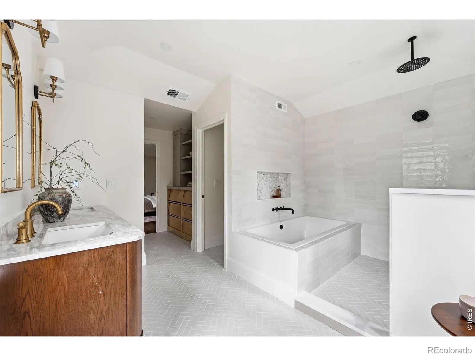 680 Albion Street Denver CO 80220 | MLS #RECIR1069709 10012026014321 1600 22