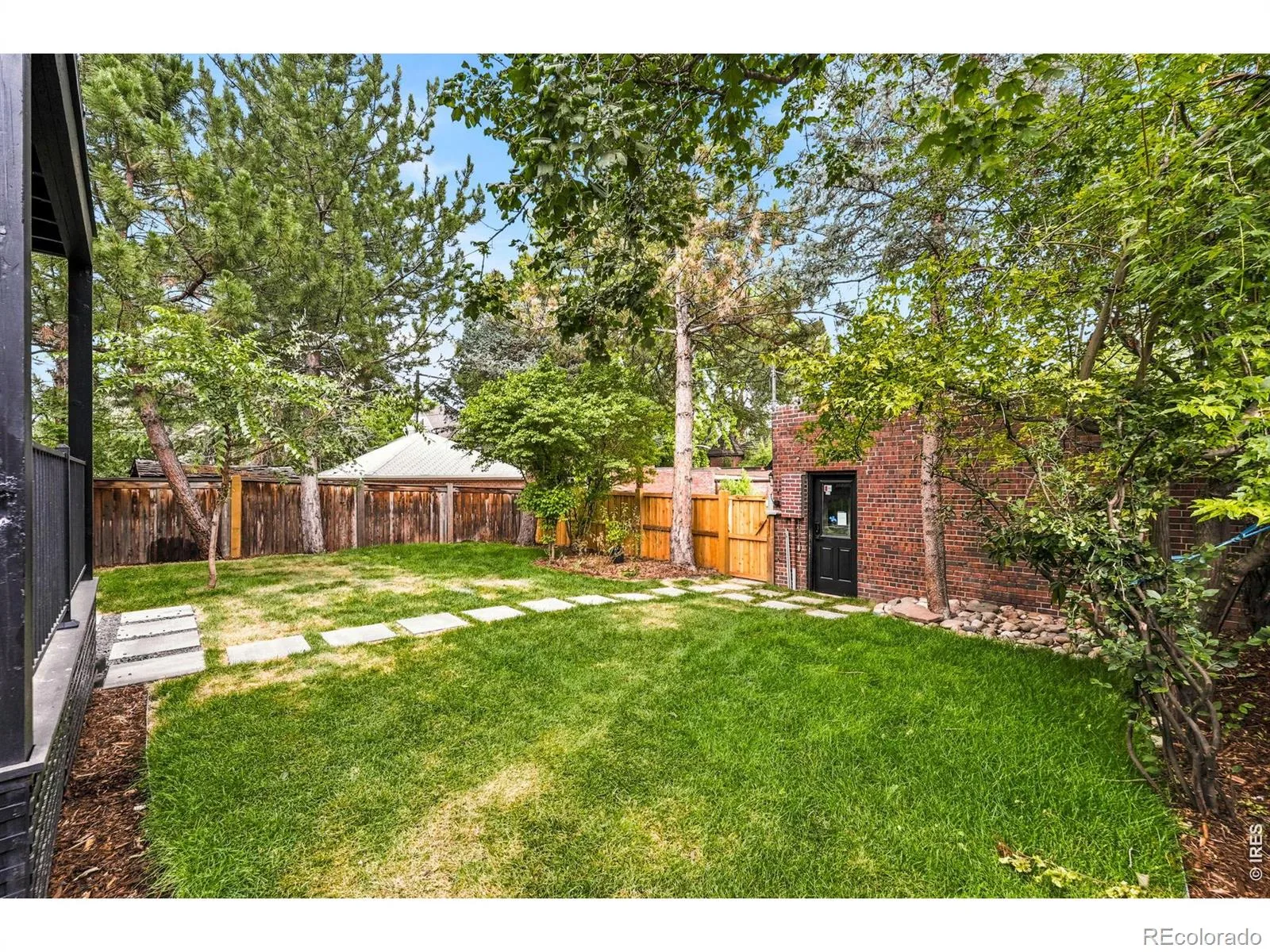 680 Albion Street Denver CO 80220 | MLS #RECIR1069709 10012026014321 1600 39