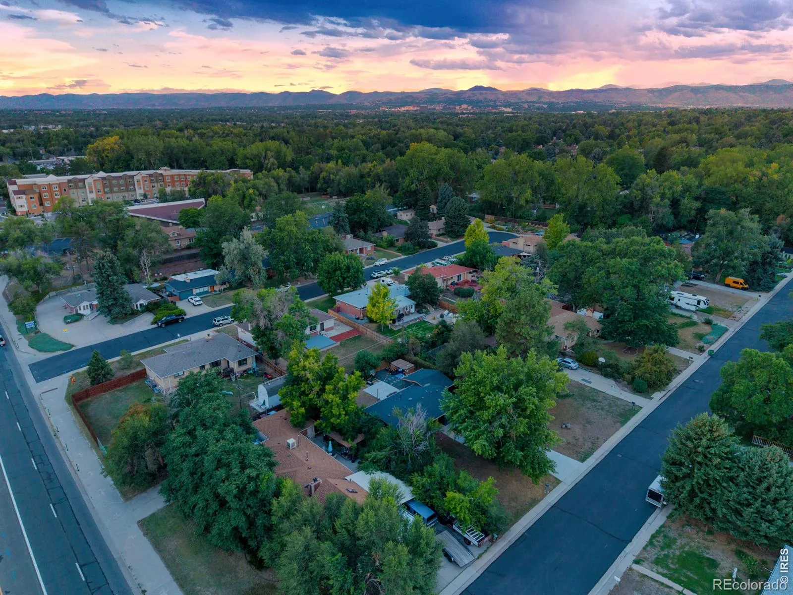 7610 W 24th Avenue Lakewood CO 80214 | MLS #REC8488388 10022026230359 1600 48
