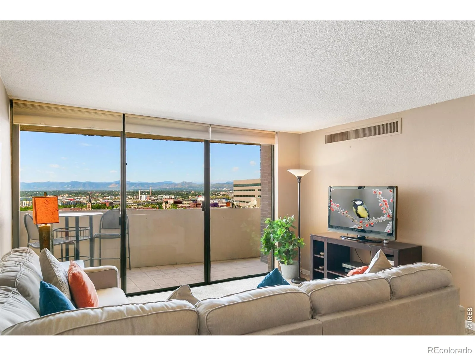 1020 15th Street #16A Denver CO 80202 | MLS #RECIR1070044 10062026003253 1600 8