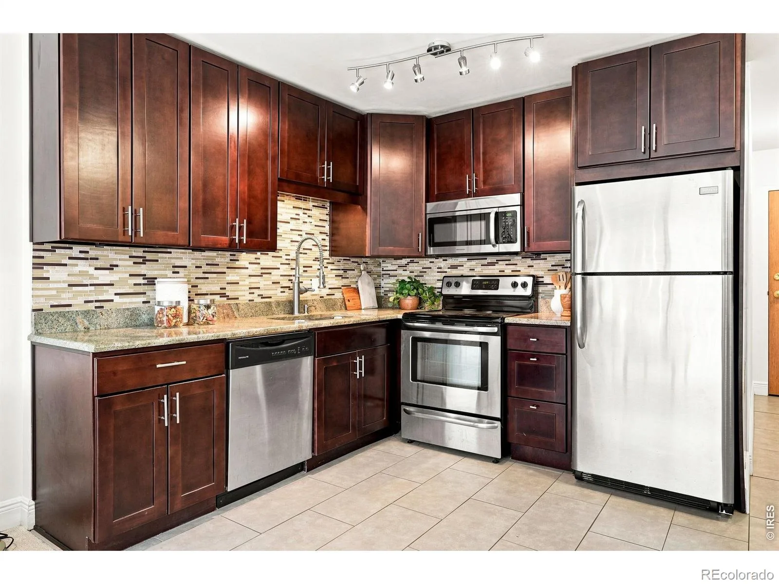 1223 N Race Street #303 Denver CO 80206 | MLS #RECIR1070386 10092026223752 1600 19