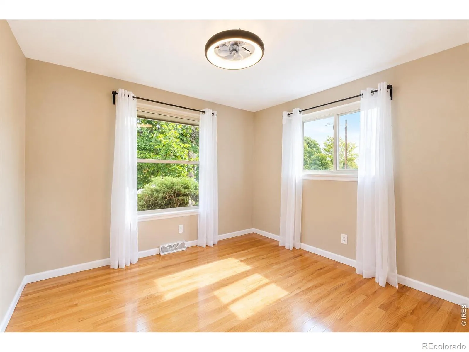 1431 S Magnolia Way Denver CO 80224 | MLS #RECIR1070704 10172026042338 1600 13