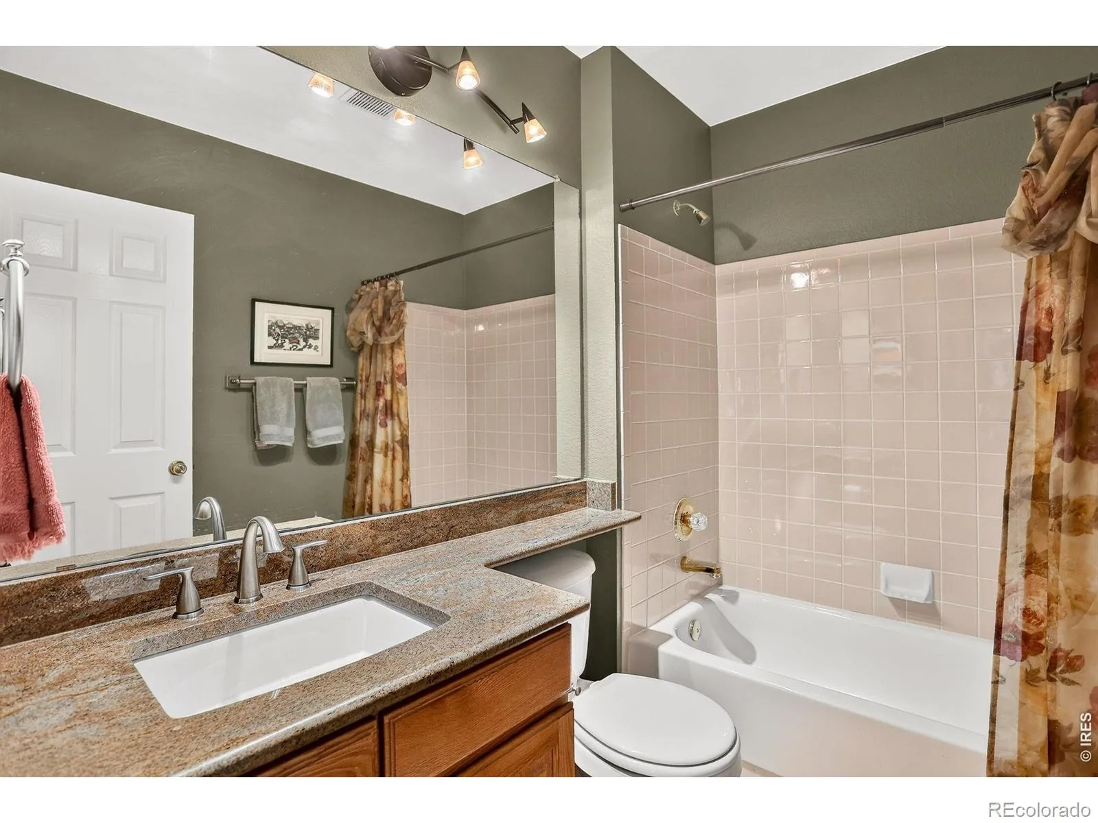 5743 S Genoa Court Aurora CO 80015 | MLS #RECIR1070821 10172026222951 1600 30