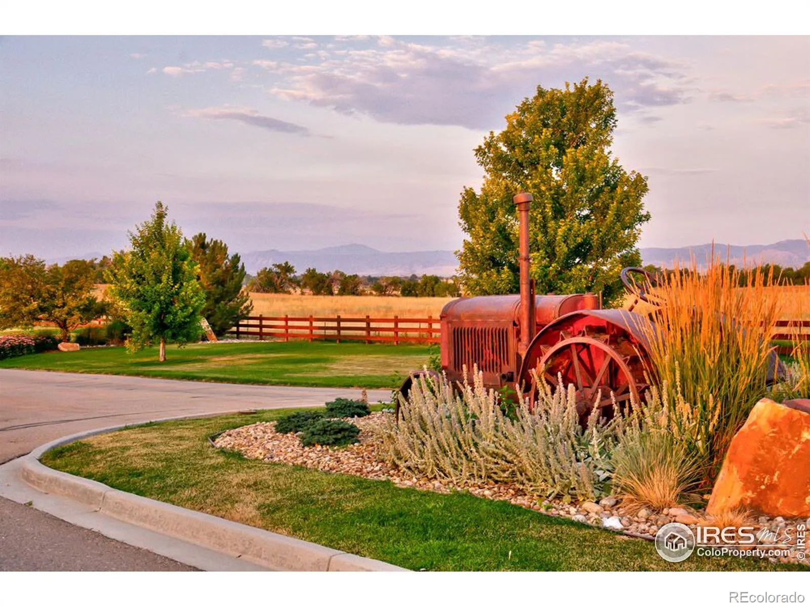 12924 Woodridge Drive Longmont CO 80504 | MLS #RECIR968861 04302026165319 1600 2