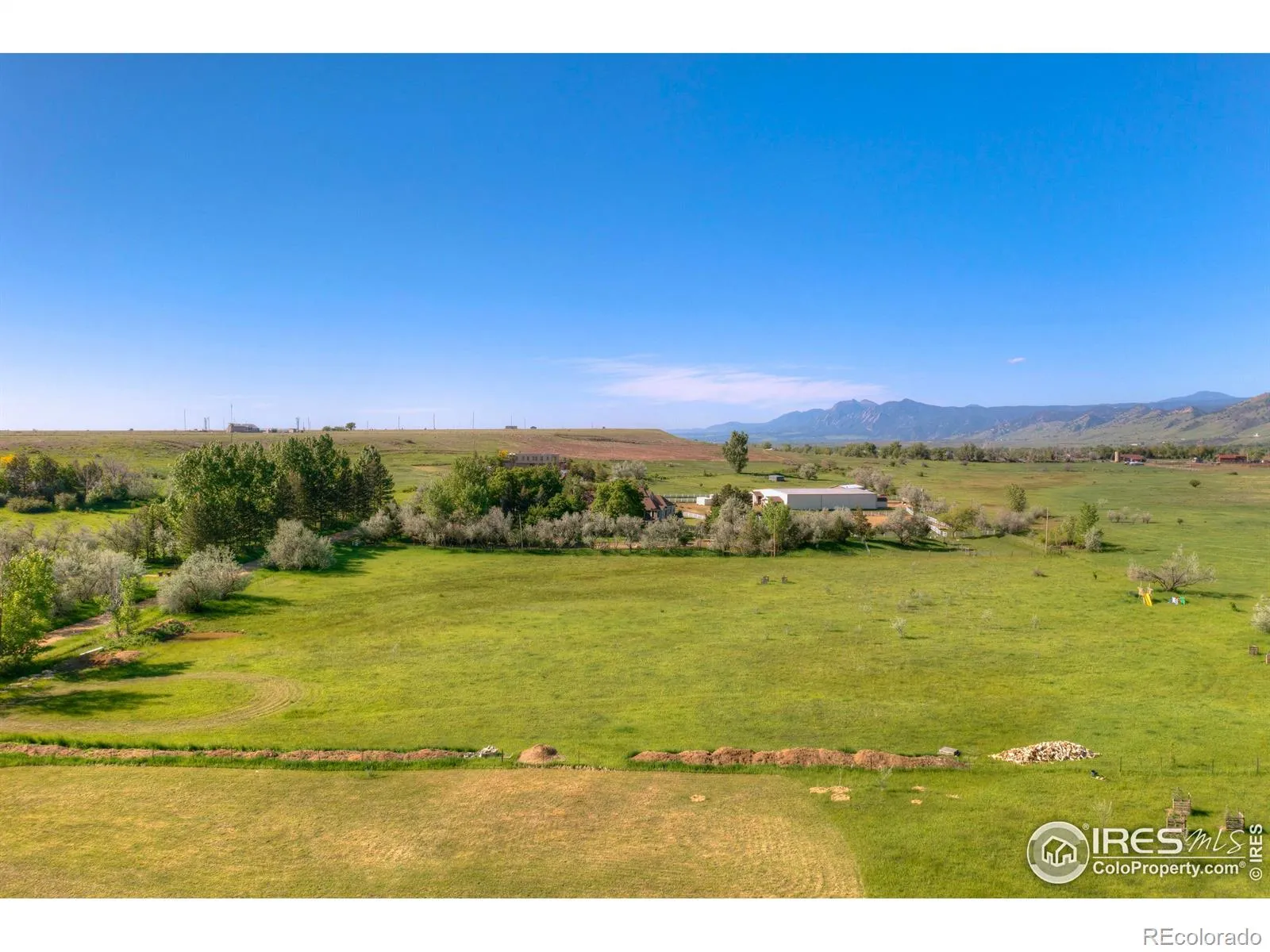 9231 Tollgate Drive Longmont CO 80503 | MLS #RECIR989001 04072026011153 1600 6