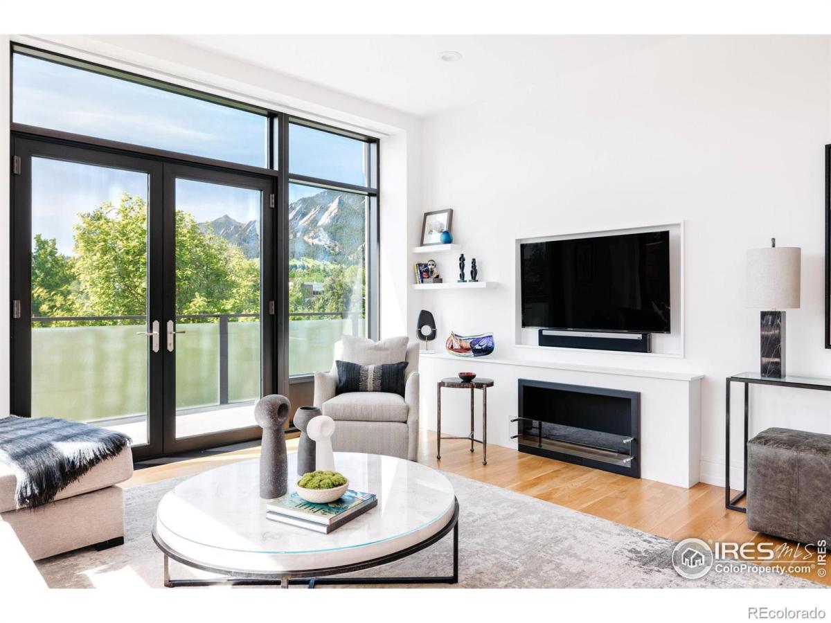 MLS #RECIR990078 image #0
